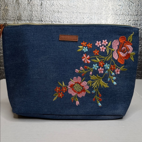 Lucky Brand Handbags - Lucky Brand Navy Floral Embroidered Cosmetic Bag